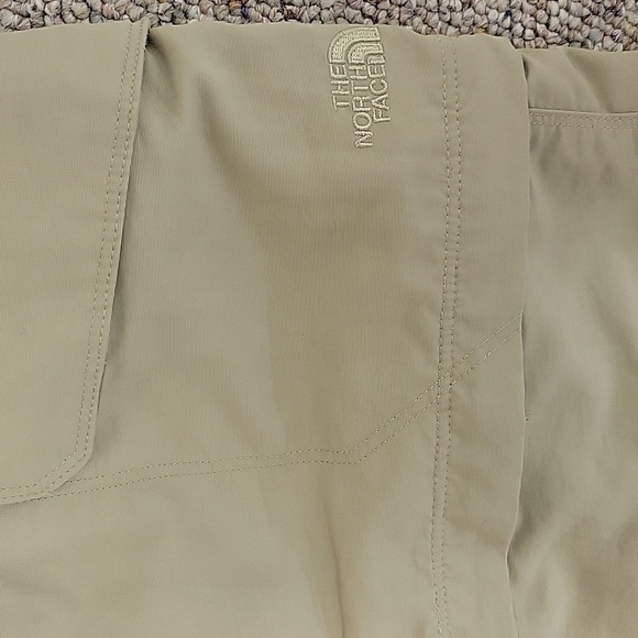 The North Face Men's Khaki Zip Off Convertible Hiking Pants Sz Small, Nylon - Picture 4 of 7